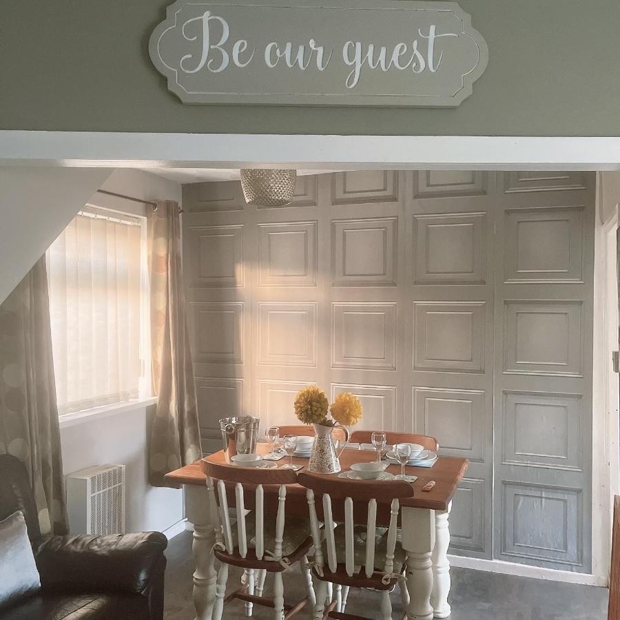 Floss Cottage Matson Bagian luar foto